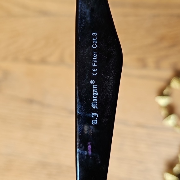 Stylish And Trendy Pink and Black Sunglasses Bundle - Picture 4 of 5